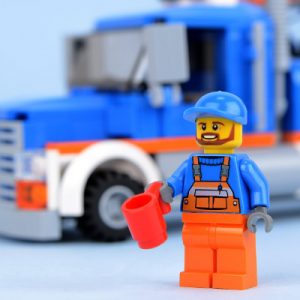 “60056 Tow Truck” by Brickset is licensed under CC BY 2.0